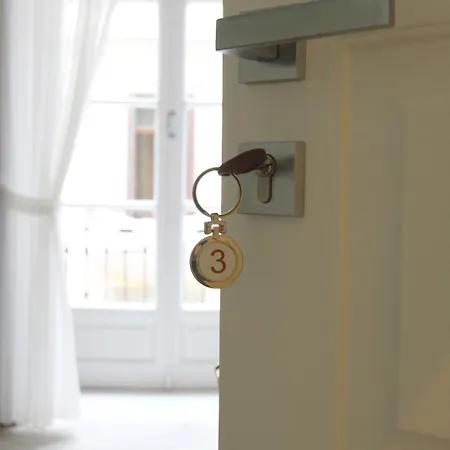 Maison Carolina بيت ضيافة نابولي