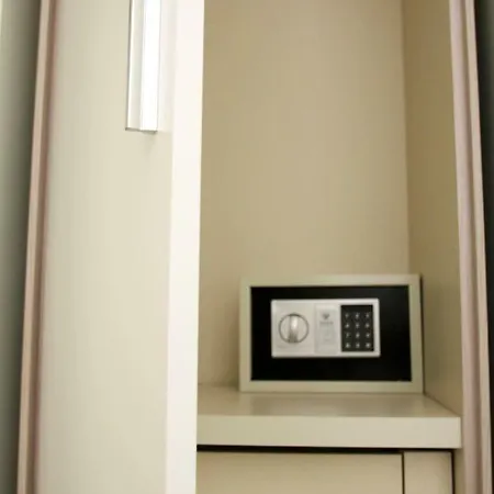 Maison Carolina בית הארחה 4*