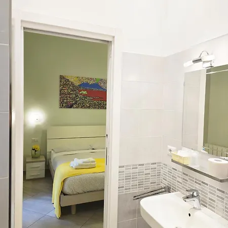 Maison Carolina Neapol